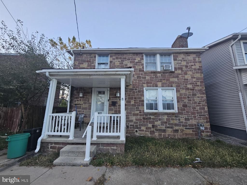 977 Edison Street, York, PA 17403 Main Photo