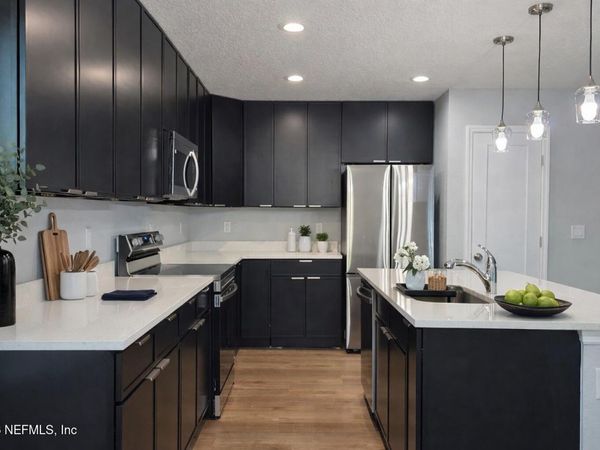 7622 HULL Street, Jacksonville, FL 32219