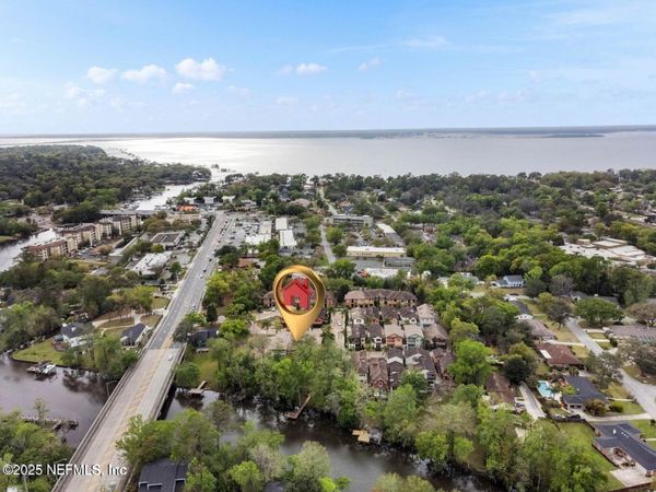 8863 AMALFI Court, Jacksonville, FL 32217