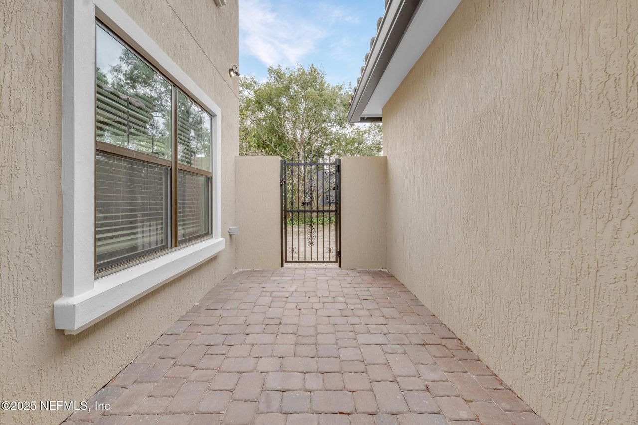 8863 Amalfi Court, Jacksonville, FL 32217 Photo