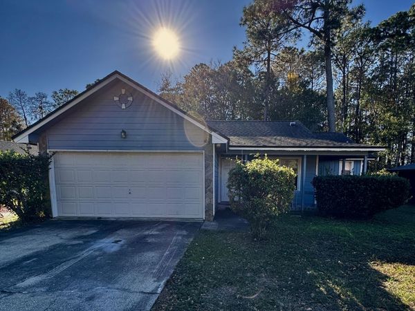 2386 N BLOSSOM RIDGE Drive N, Jacksonville, FL 32218