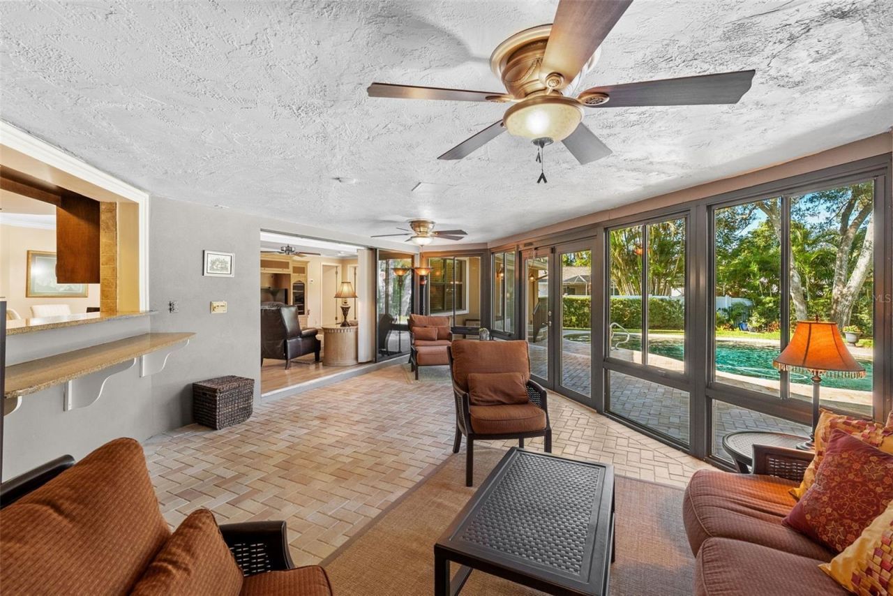 2943 Whisper Lane N, Clearwater, FL 33762 Photo