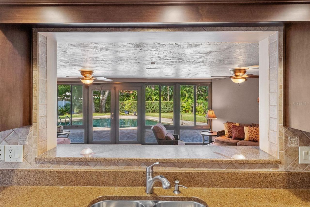 2943 Whisper Lane N, Clearwater, FL 33762 Photo