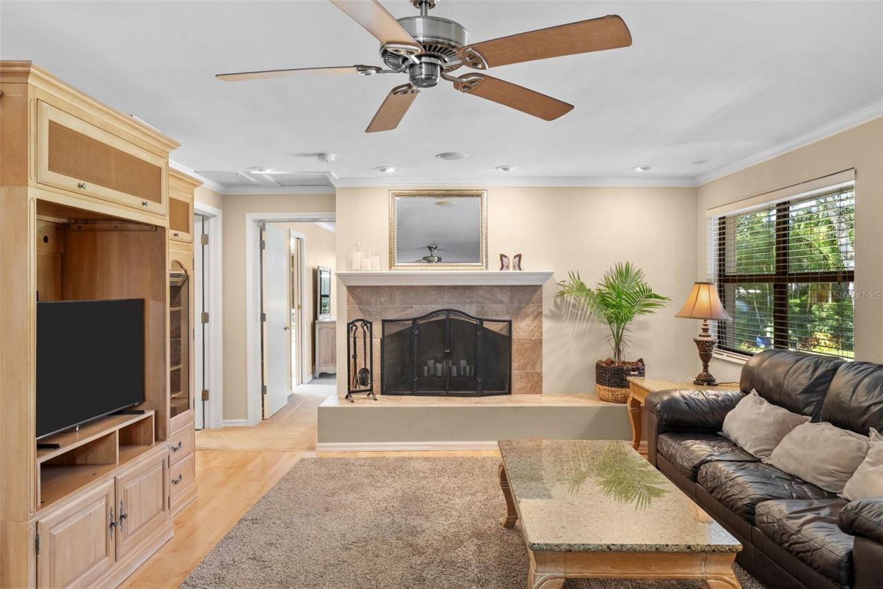 2943 Whisper Lane N, Clearwater, FL 33762 Photo