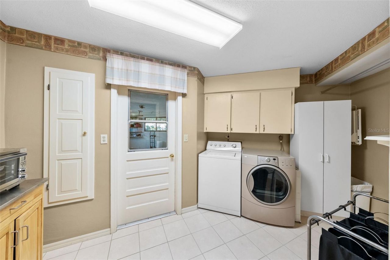 2943 Whisper Lane N, Clearwater, FL 33762 Photo