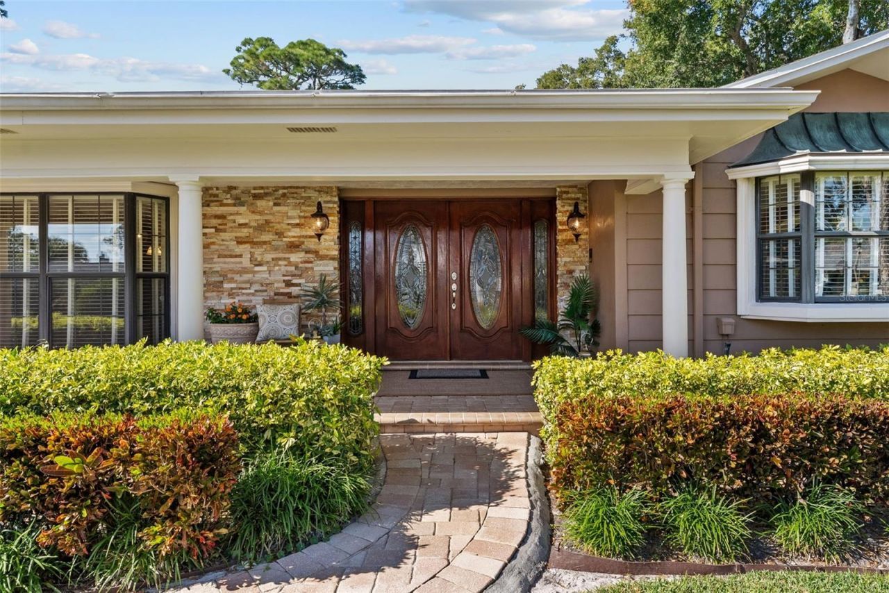 2943 Whisper Lane N, Clearwater, FL 33762 Photo