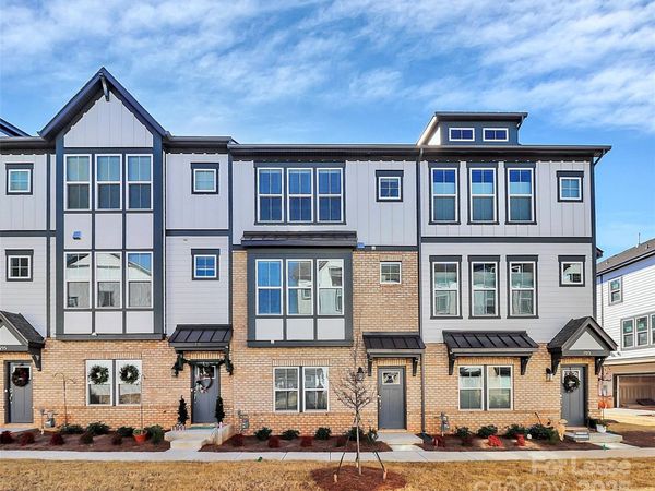 707 Hoke Lane, Davidson, NC 28036