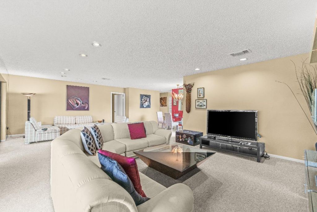 3 Stratford Drive E, Unit B, Boynton Beach, FL 33436 Photo