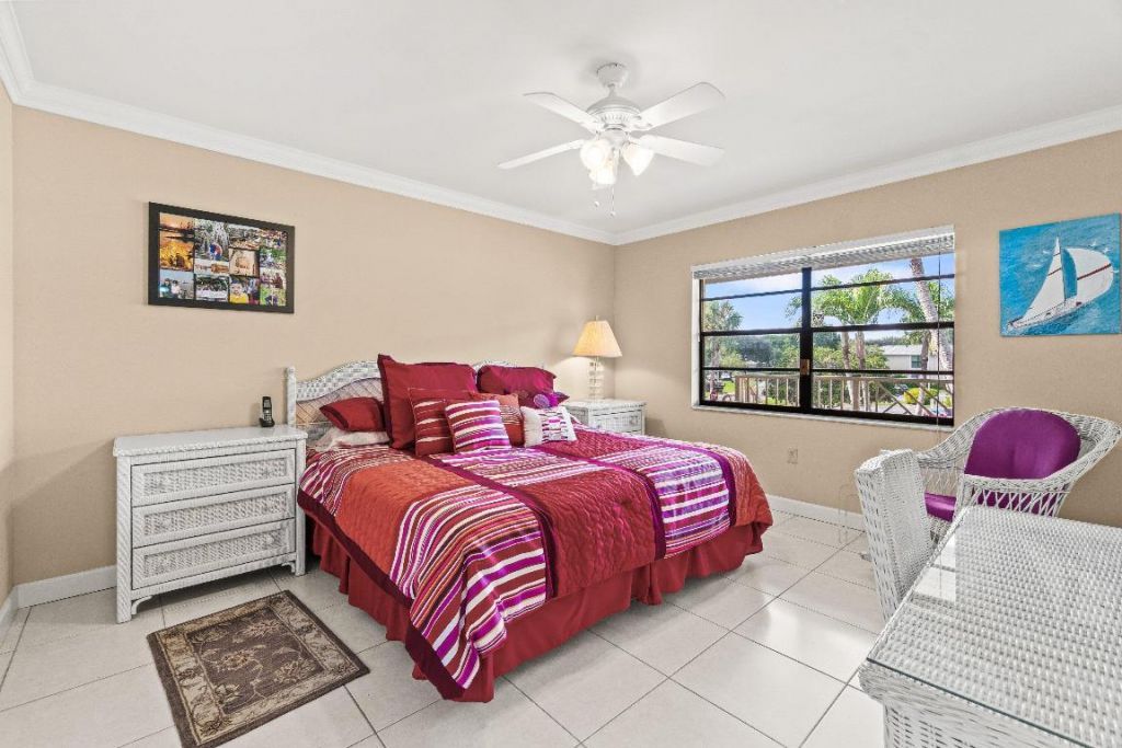 3 Stratford Drive E, Unit B, Boynton Beach, FL 33436 Photo