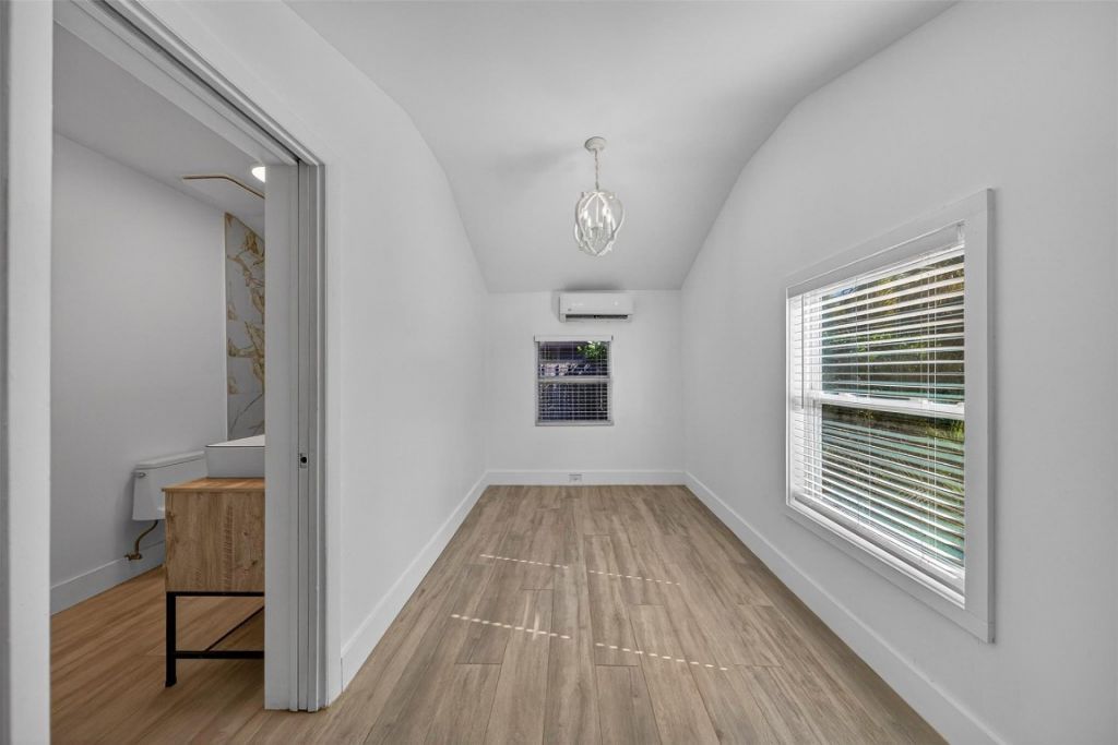 181 NE 15th Ter, Boca Raton, FL 33432 Photo