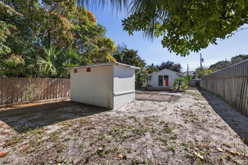 181 NE 15th Ter, Boca Raton, FL 33432 Photo