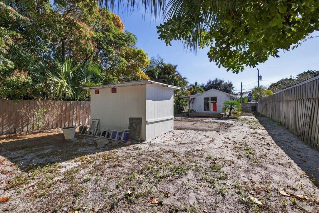 181 NE 15th Ter, Boca Raton, FL 33432 Photo