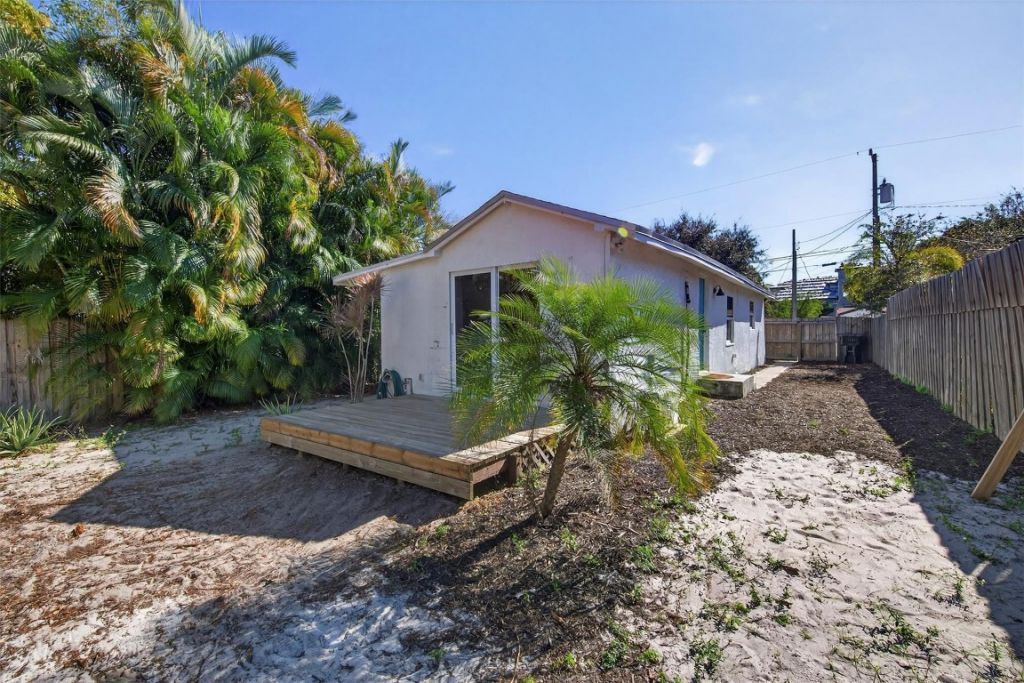 181 NE 15th Ter, Boca Raton, FL 33432 Photo