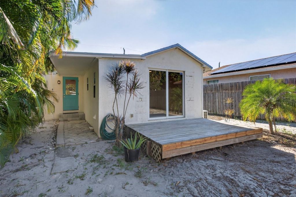 181 NE 15th Ter, Boca Raton, FL 33432 Photo