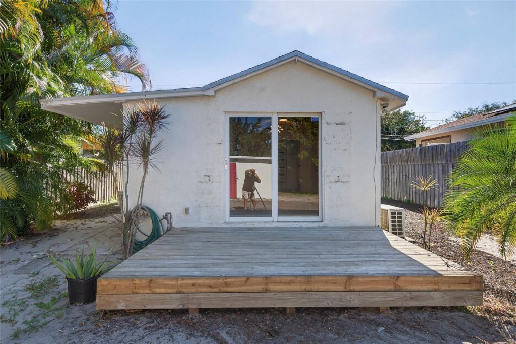 181 NE 15th Ter, Boca Raton, FL 33432 Photo