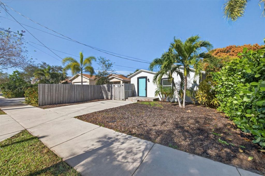 181 NE 15th Ter, Boca Raton, FL 33432 Photo