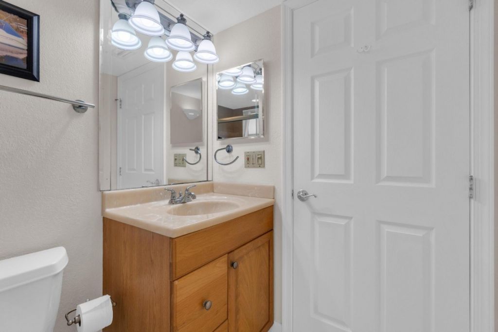 7340 Lake Circle Dr, Unit 301, Margate, FL 33063 Photo