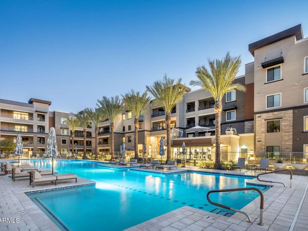 5250 E DEER VALLEY Drive, Unit 303, Phoenix, AZ 85054