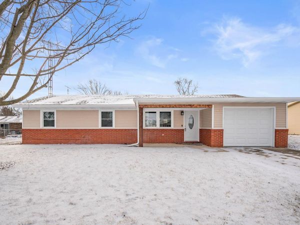 391 W Albany Court, Albany, IN 47320