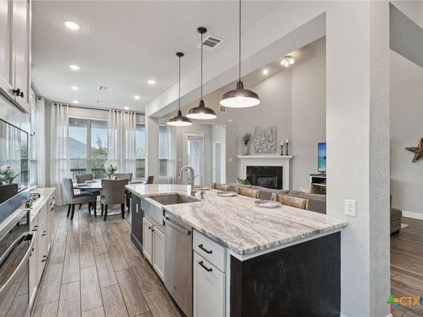 32140 Mustang Hill, Bulverde, TX 78163