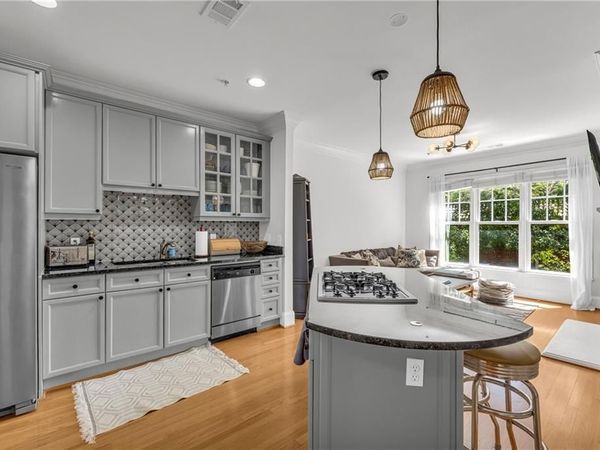 825 Highland Lane NE, Unit 1207, Atlanta, GA 30306