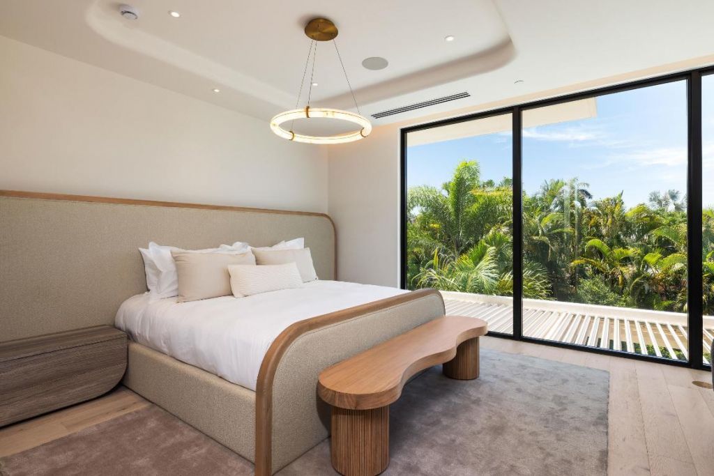 1234 George Bush Boulevard, Delray Beach, FL 33483 Photo