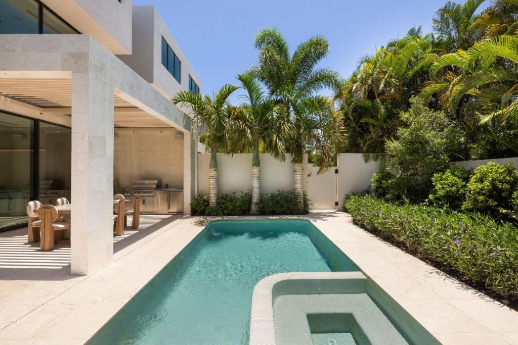 1234 George Bush Boulevard, Delray Beach, FL 33483 Photo