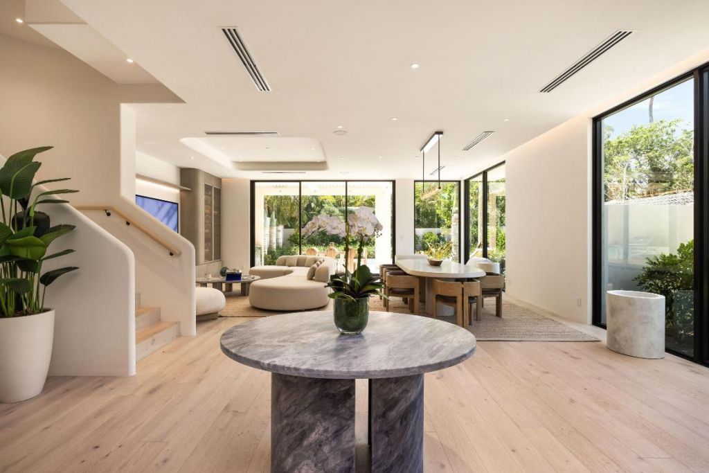 1234 George Bush Boulevard, Delray Beach, FL 33483 Photo