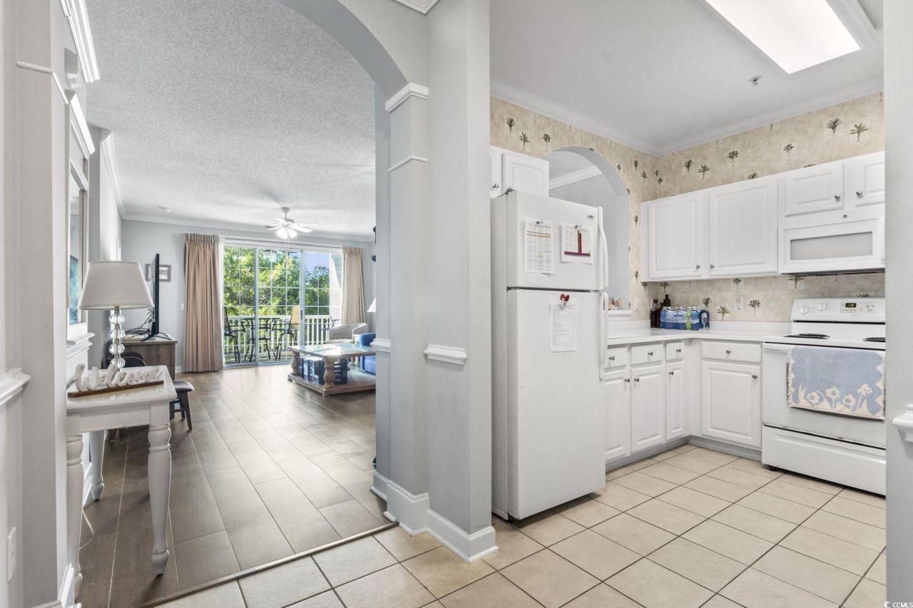 6203 Catalina Dr. Photo 5