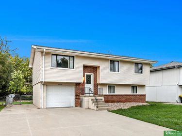 23706 Walnut Circle, Waterloo, NE 68069