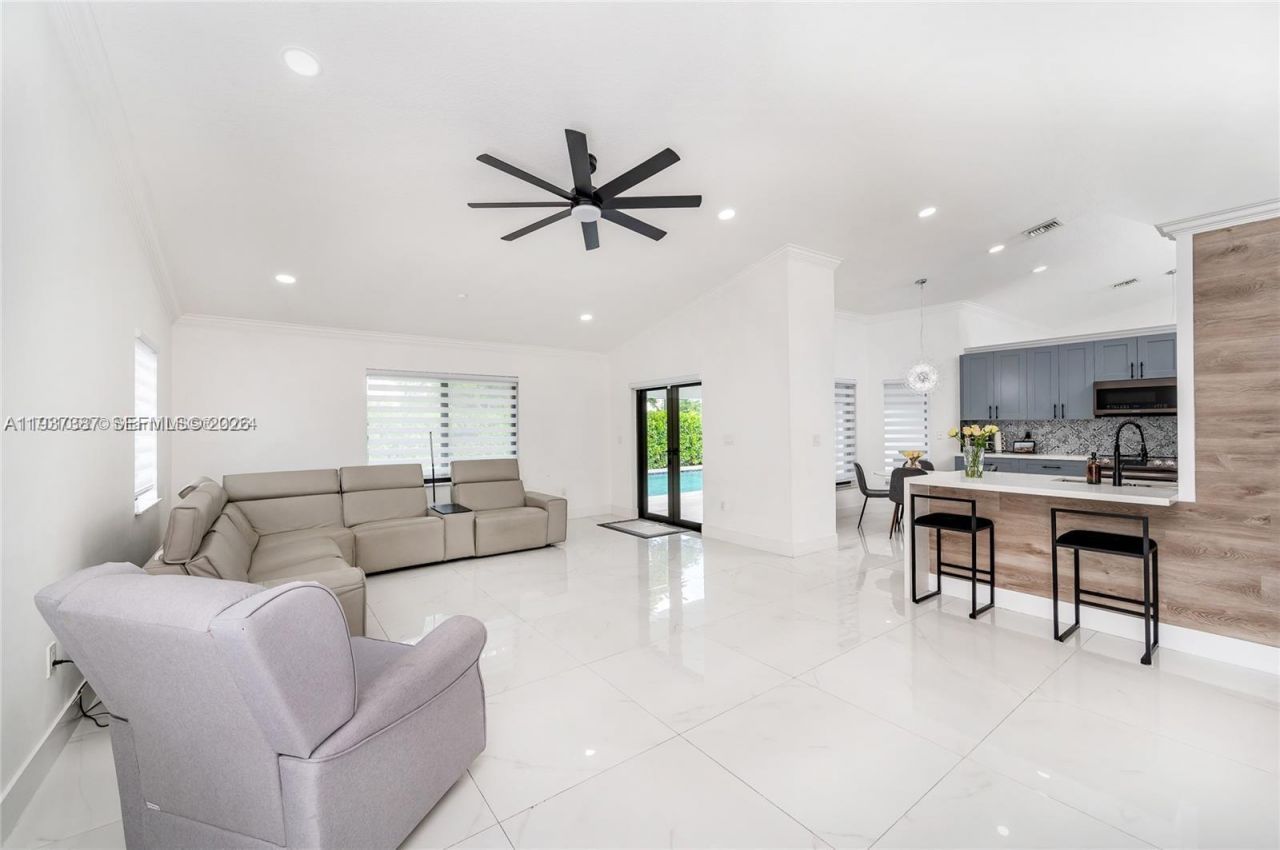 9701 SW 56th Ter, Miami, FL 33173 Photo