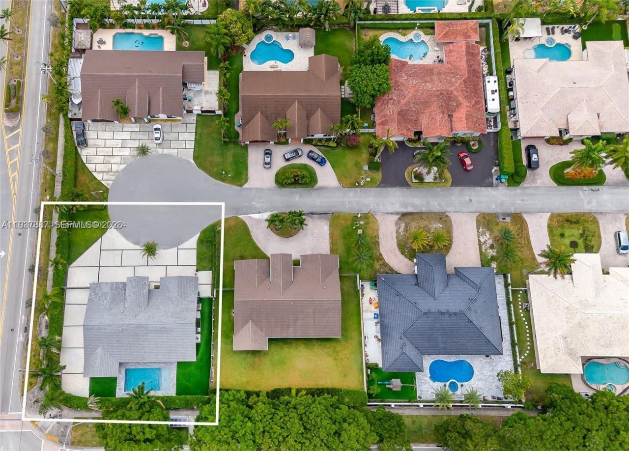 9701 SW 56th Ter, Miami, FL 33173 Photo