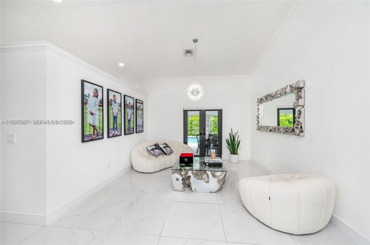 9701 SW 56th Ter, Miami, FL 33173 Photo