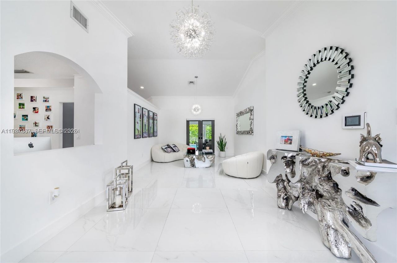 9701 SW 56th Ter, Miami, FL 33173 Photo