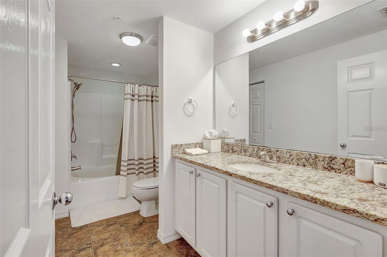 5500 Bentgrass Drive, Unit 6-301, Sarasota, FL 34235 Photo