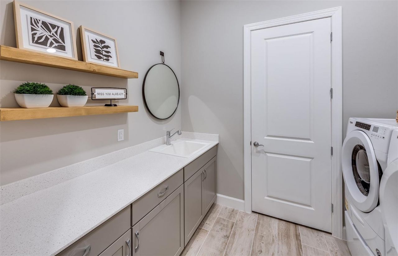 7452 Summer Court, Sarasota, FL 34231 Photo