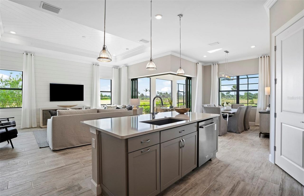 7452 Summer Court, Sarasota, FL 34231 Photo