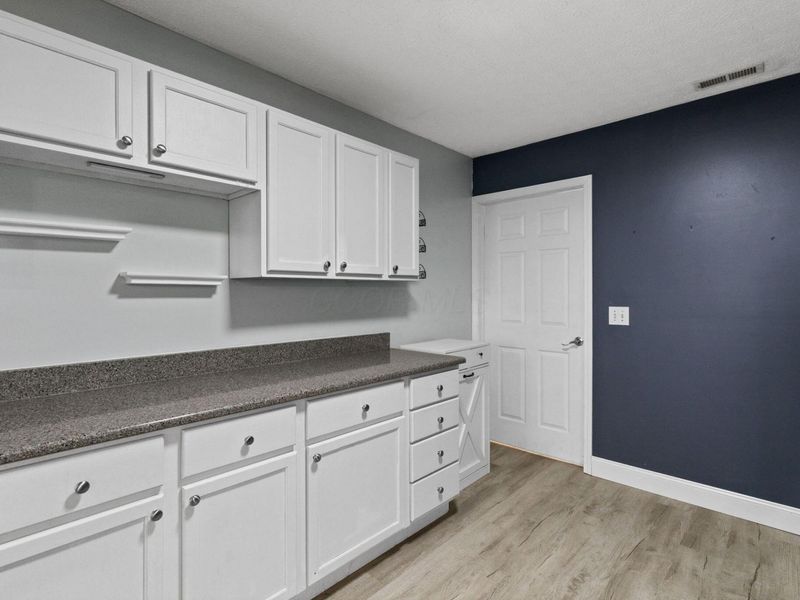 330 Bear Woods Drive, Powell, OH 43065 Photo 11