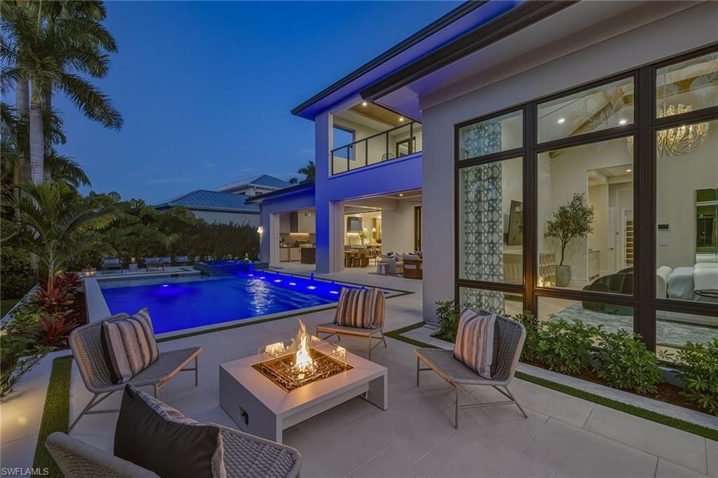 405 Putter Point Dr, Naples, FL 34103 Photo