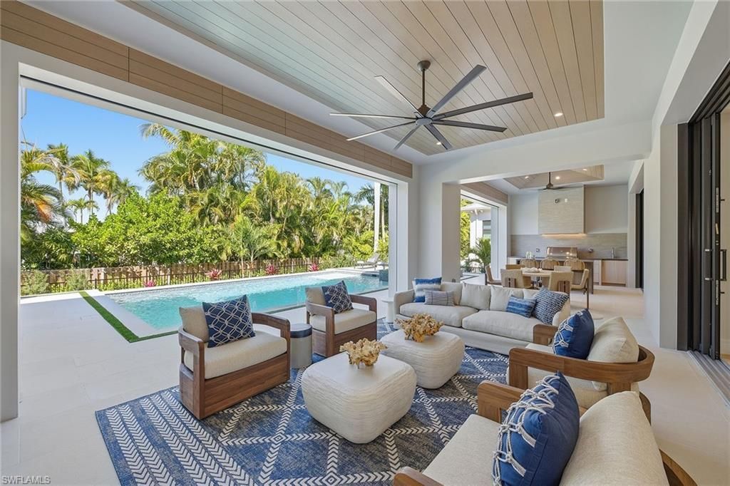 405 Putter Point Dr, Naples, FL 34103 Photo