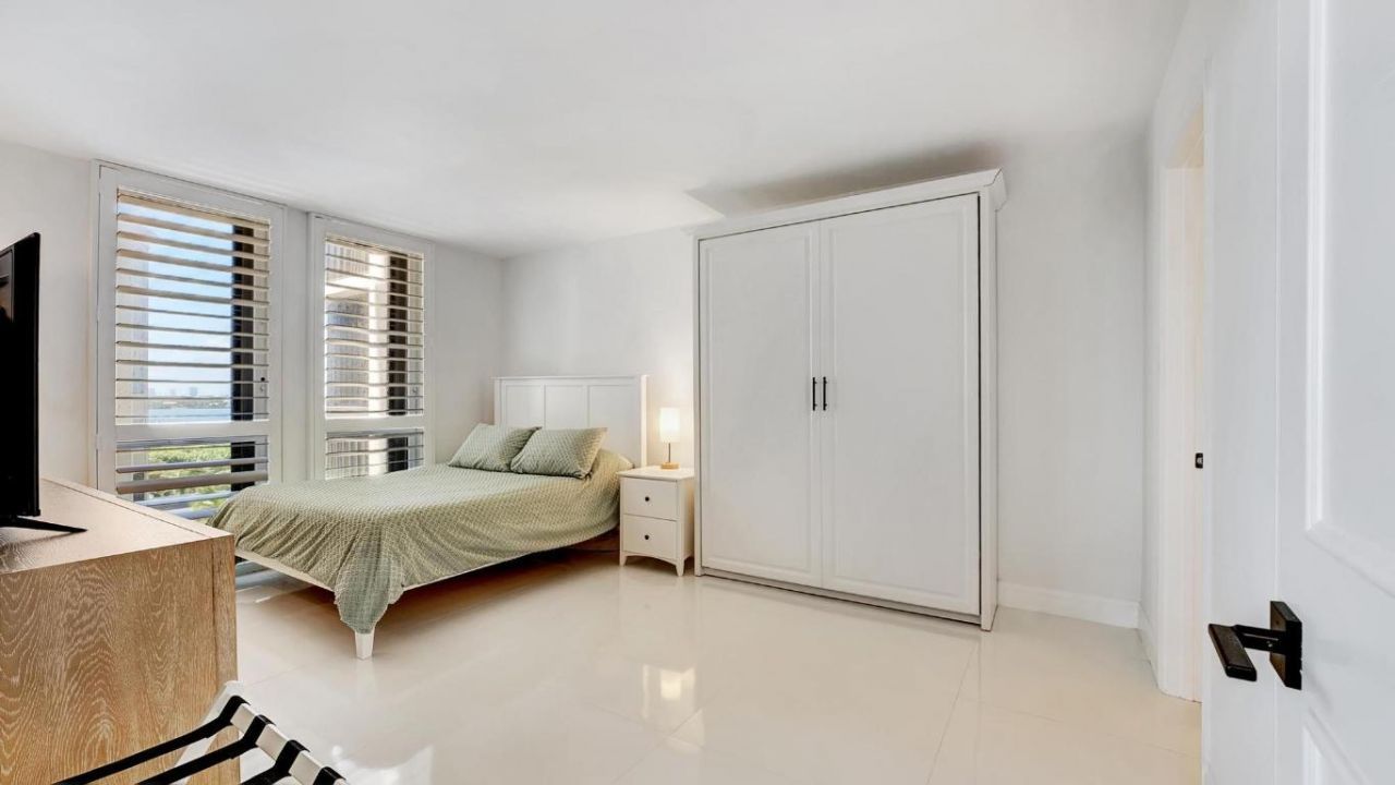 5380 N Ocean Drive, Unit 6c, Singer Island, FL 33404 Photo