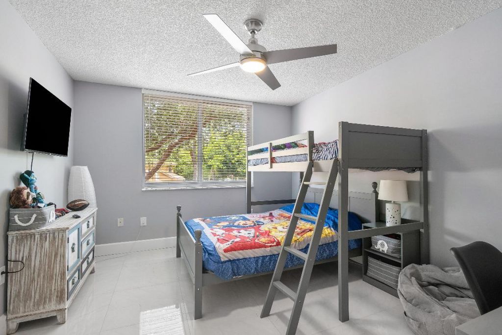 700 Scotia Drive, Unit 205, Hypoluxo, FL 33462 Photo