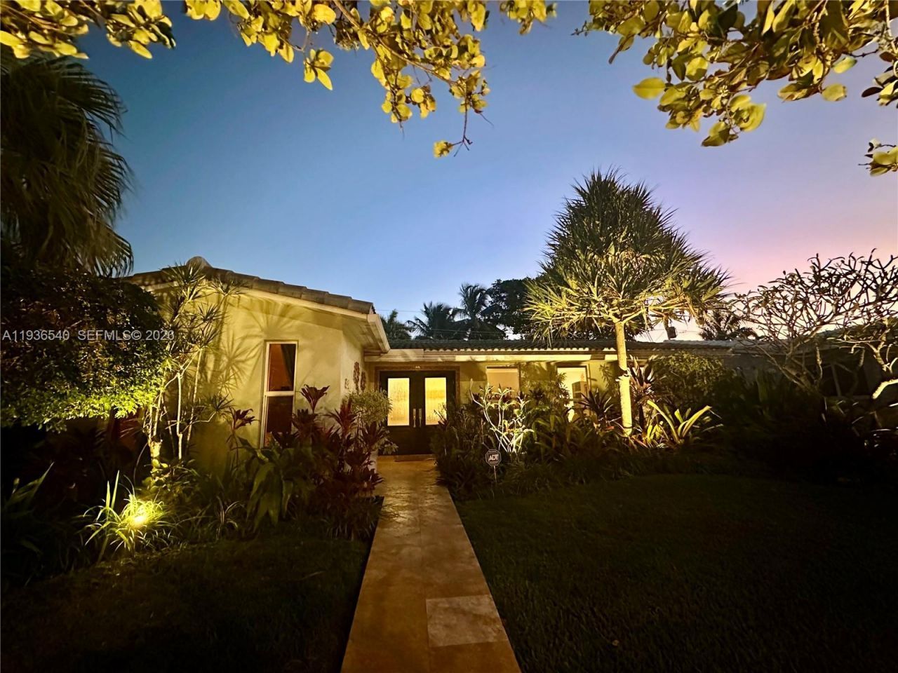 838 Johnson St, Hollywood, FL 33019 Photo