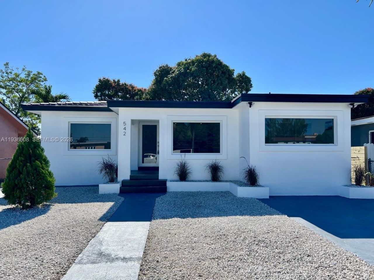 542 E 20th St, Hialeah, FL 33013 Photo