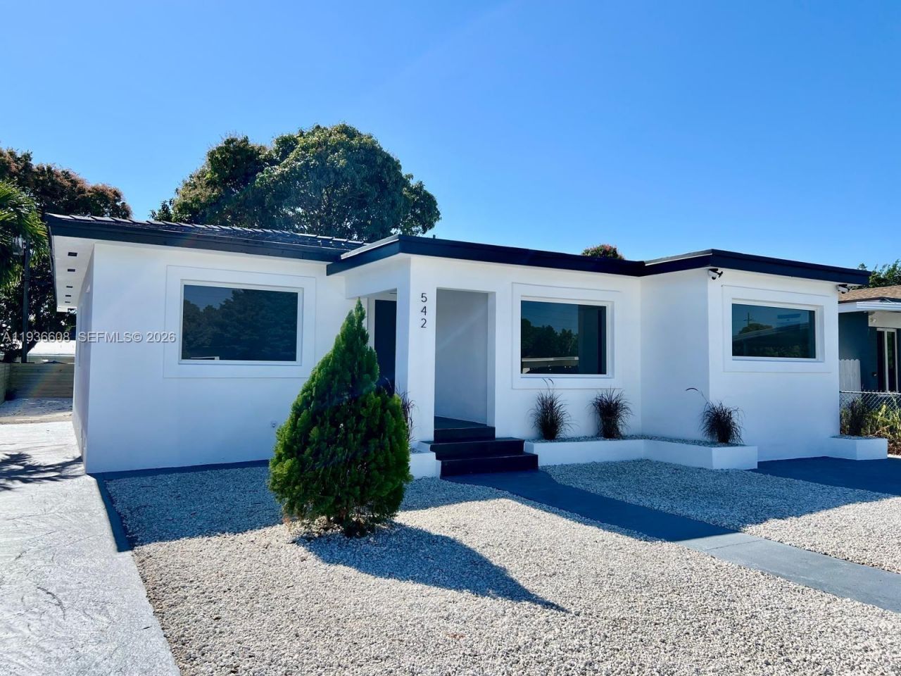 542 E 20th St, Hialeah, FL 33013 Photo