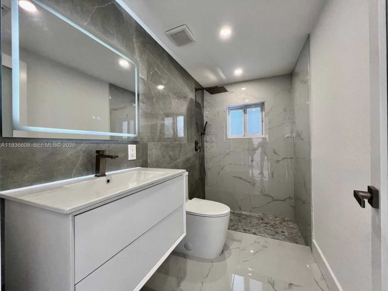 542 E 20th St, Hialeah, FL 33013 Photo