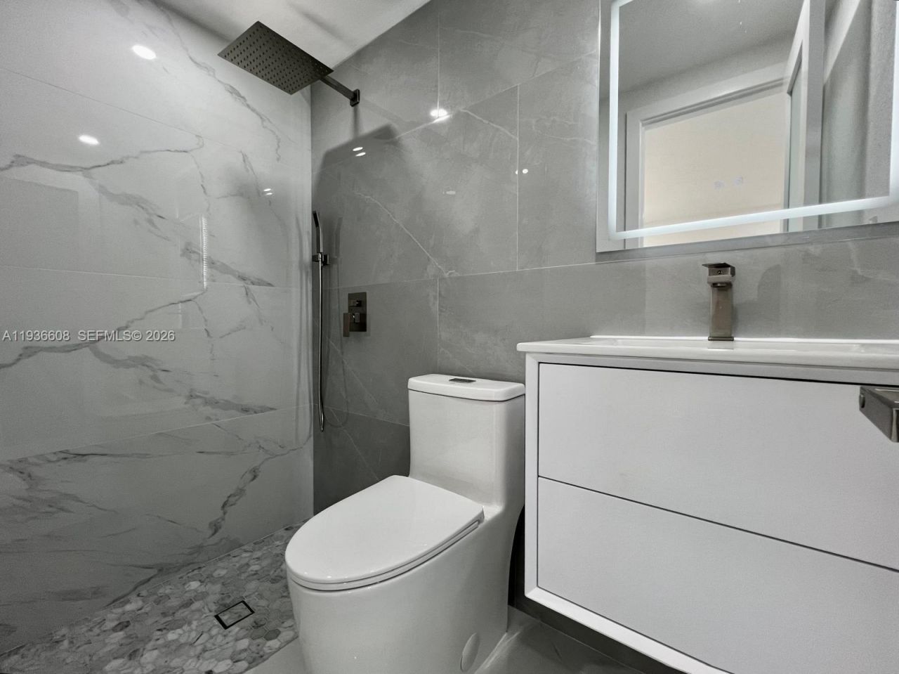 542 E 20th St, Hialeah, FL 33013 Photo