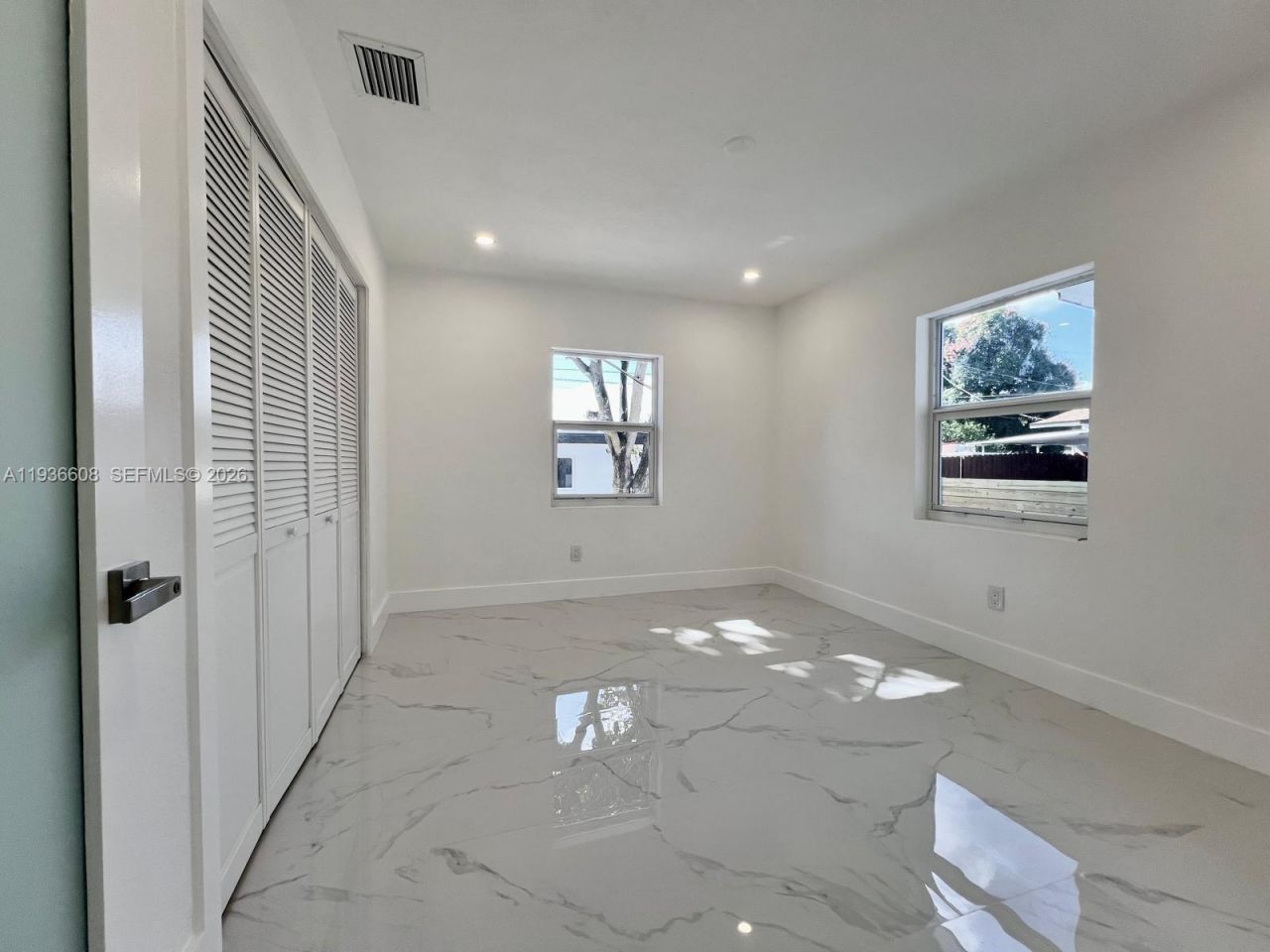 542 E 20th St, Hialeah, FL 33013 Photo