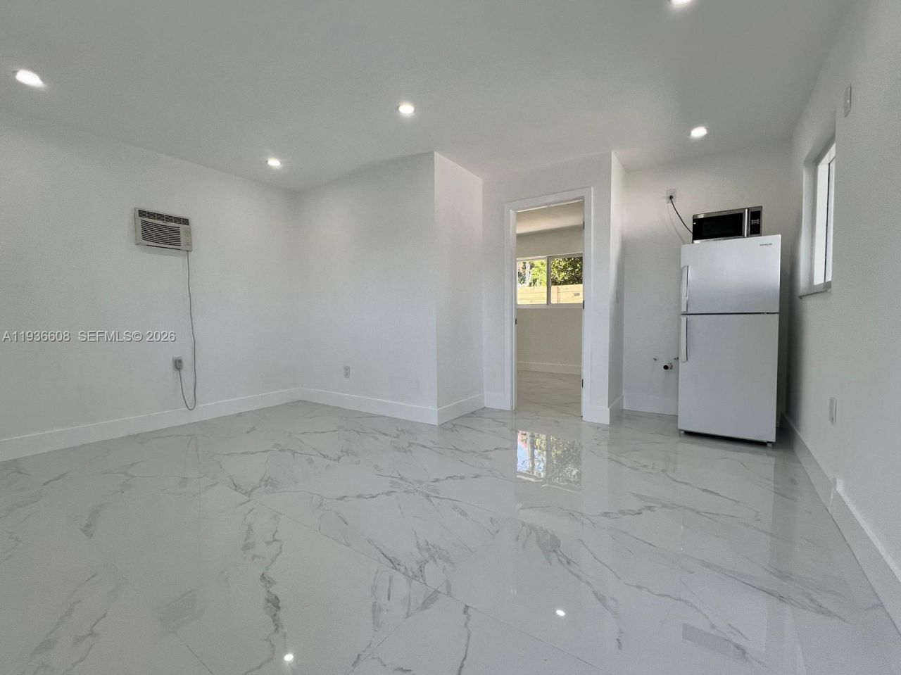 542 E 20th St, Hialeah, FL 33013 Photo