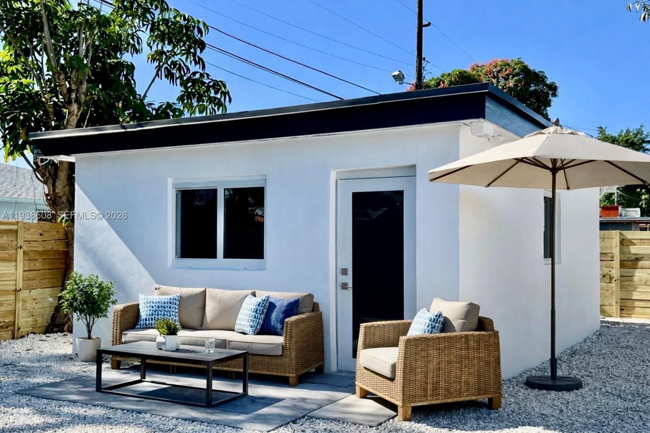 542 E 20th St, Hialeah, FL 33013 Photo